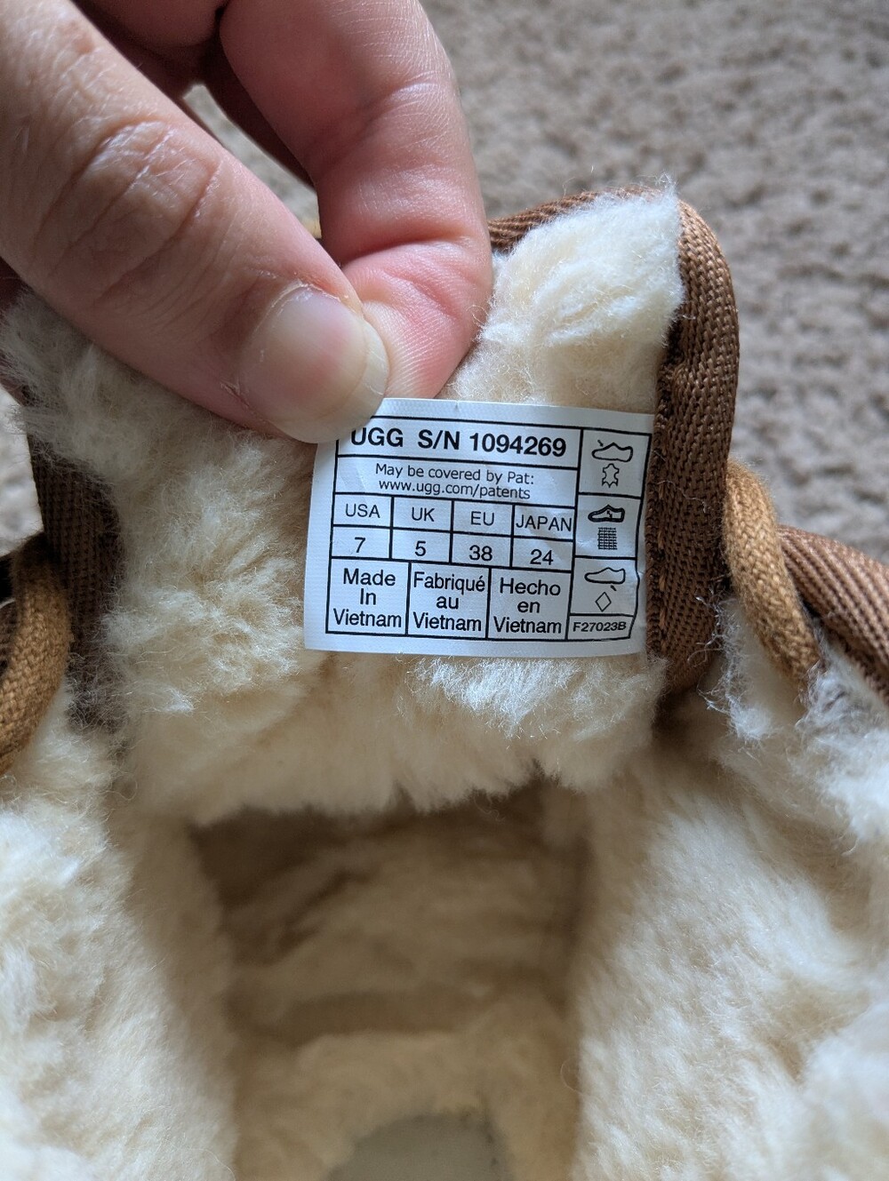 🐻 UGG Neumel Boots in Chestnut 🤎 - Picture 10 of 10